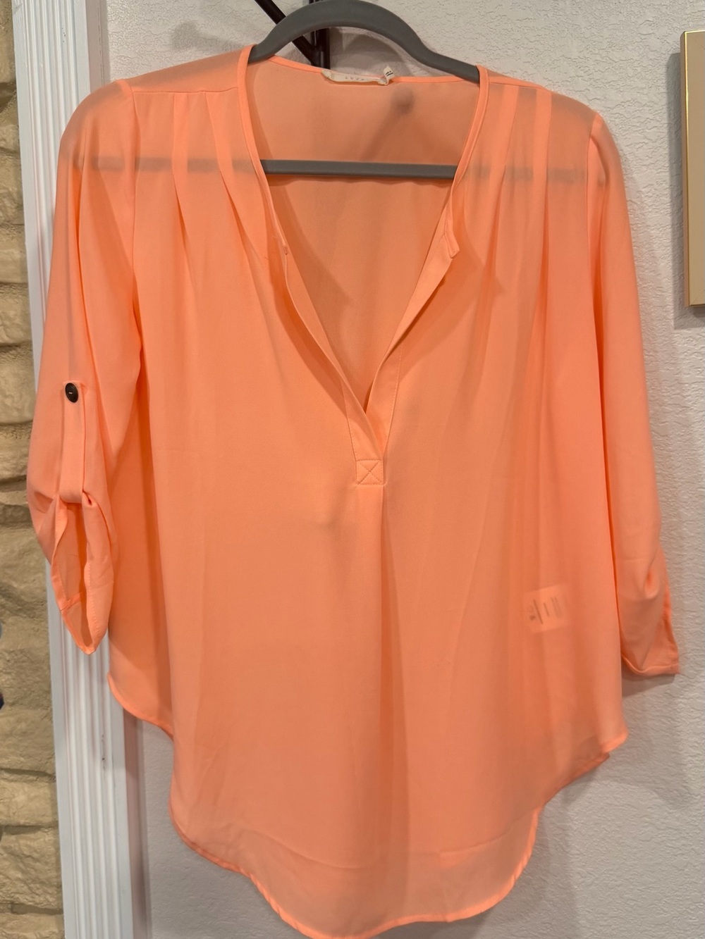 Women's Peach Button-Sleeve V-Neck Blouse
